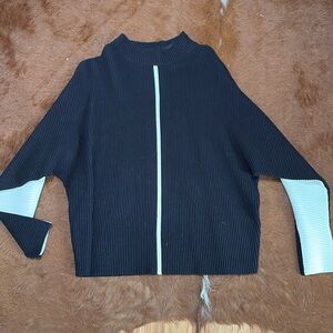 T Tahari Black and White Sweater